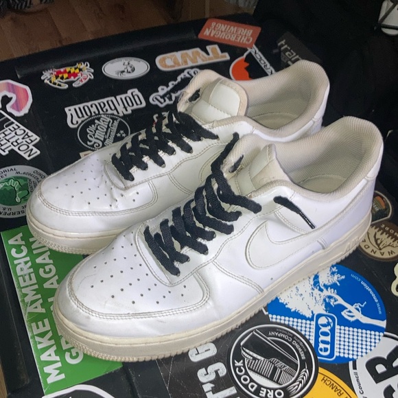 White Nike Air Force 1s - Picture 1 of 4